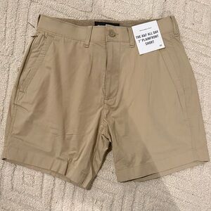 Abercrombie & Fitch Men's Khaki Flat Front Shorts
